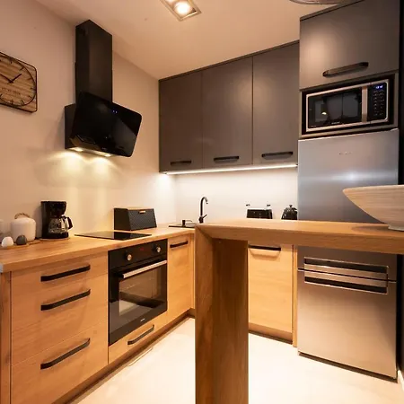 Narutowicza Center *